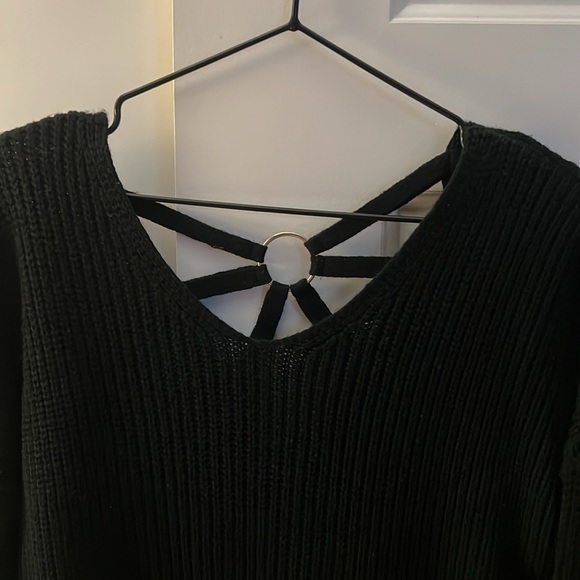 Black sweater - Picture 2 of 4